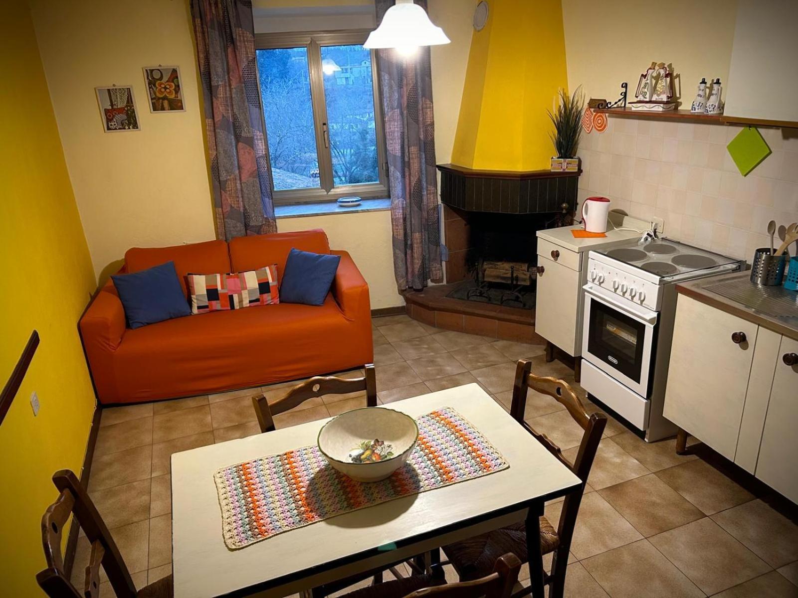 Little Flower Apartment Corfino Bagian luar foto